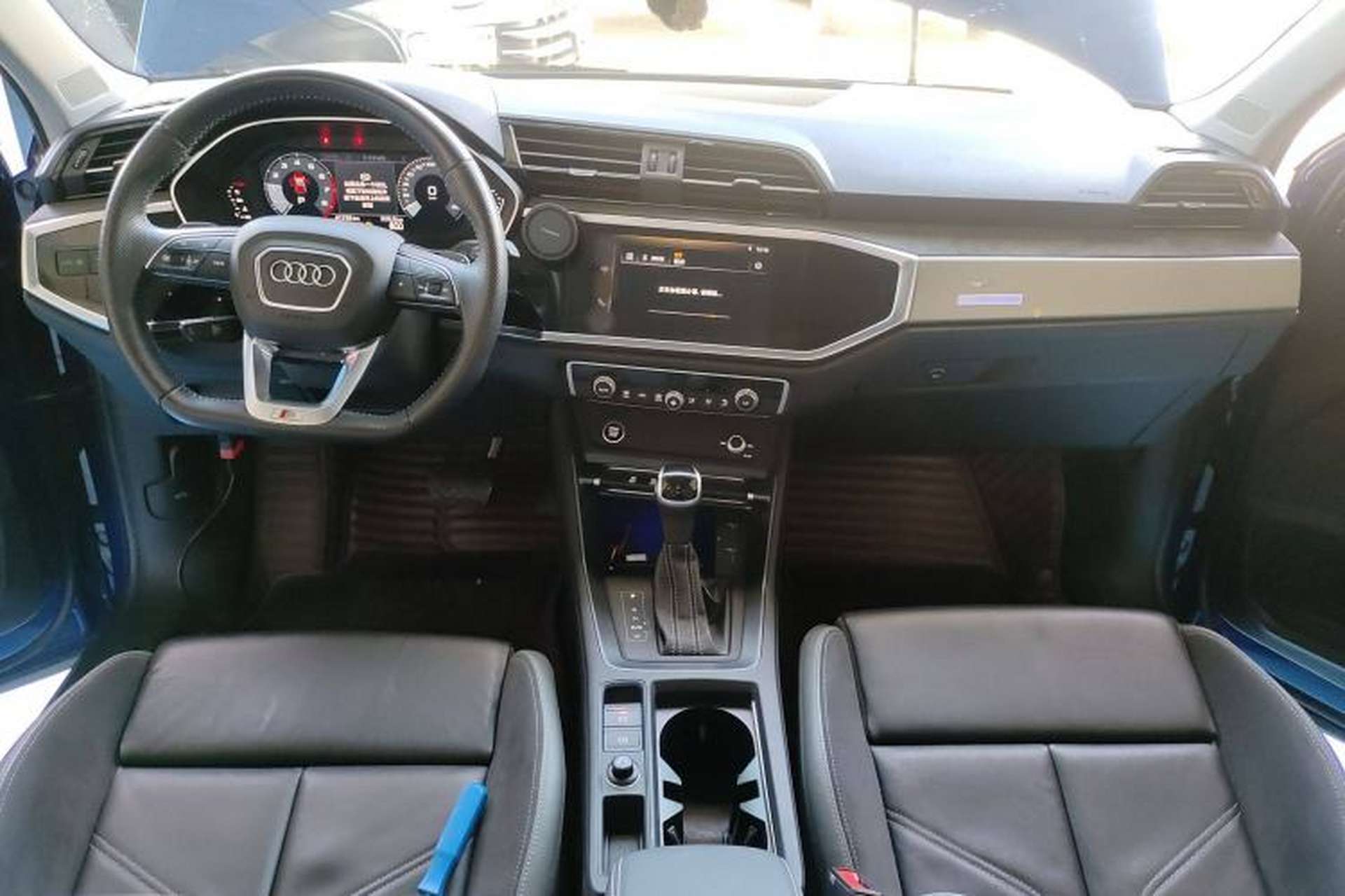 Used Audi Q3 Sportback 2020 40 TFSI Fashion Model Center Console