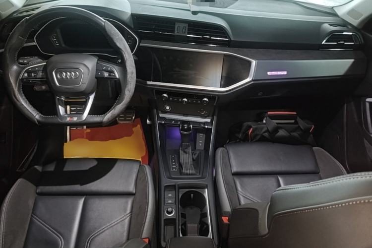 Used Audi Q3 Sportback 2020 45 TFSI quattro Fashion Edition Center Console