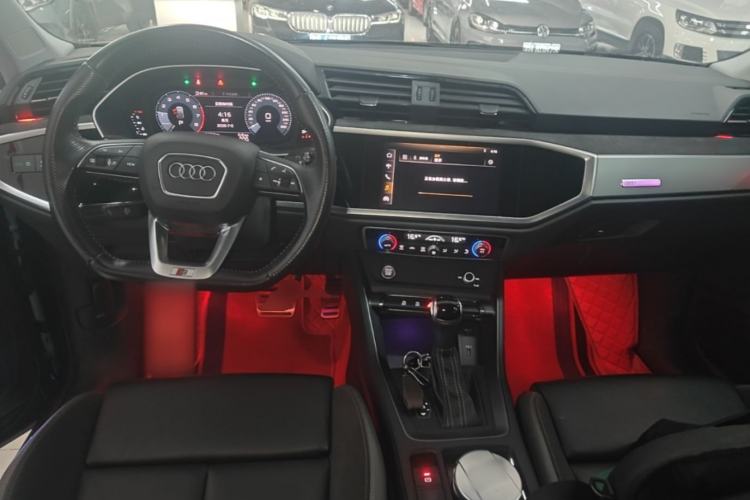 Used Audi Q3 Sportback 2020 40 TFSI Fashion Model Center Console