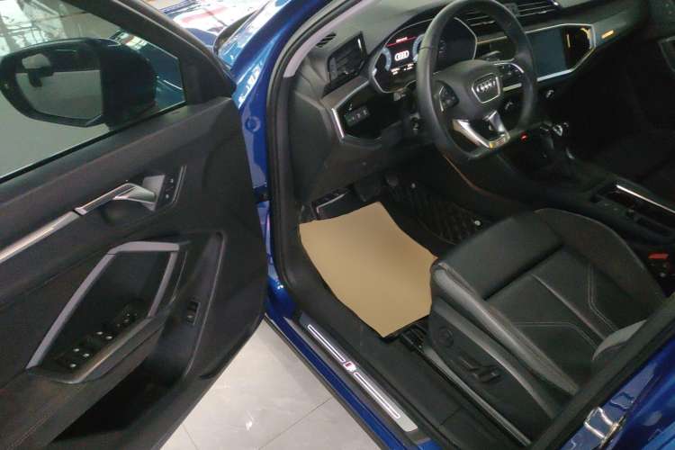 Used Audi Q3 Sportback 2020 40 TFSI Fashion Model Driver Seat