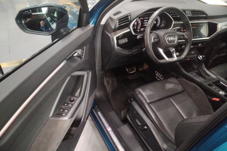 Used Audi Q3 Sportback 2020 45 TFSI quattro Luxury Edition Driver Seat