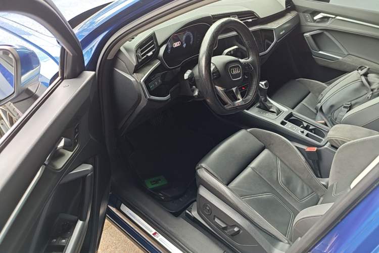 Used Audi Q3 Sportback 2020 40 TFSI Fashion Model Driver Seat
