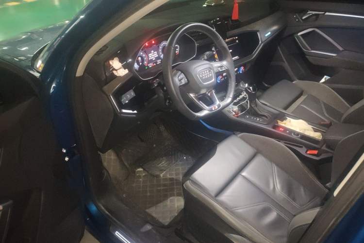 Used Audi Q3 Sportback 2020 40 TFSI Fashion Model Driver Seat