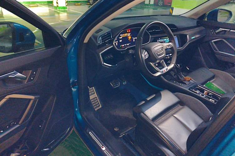 Used Audi Q3 Sportback 2020 45 TFSI quattro Luxury Edition Driver Seat