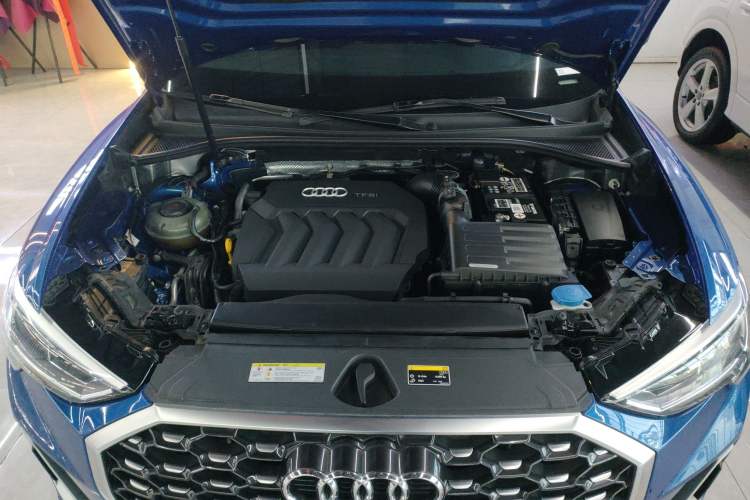 Used Audi Q3 Sportback 2020 40 TFSI Fashion Model Engine Bay