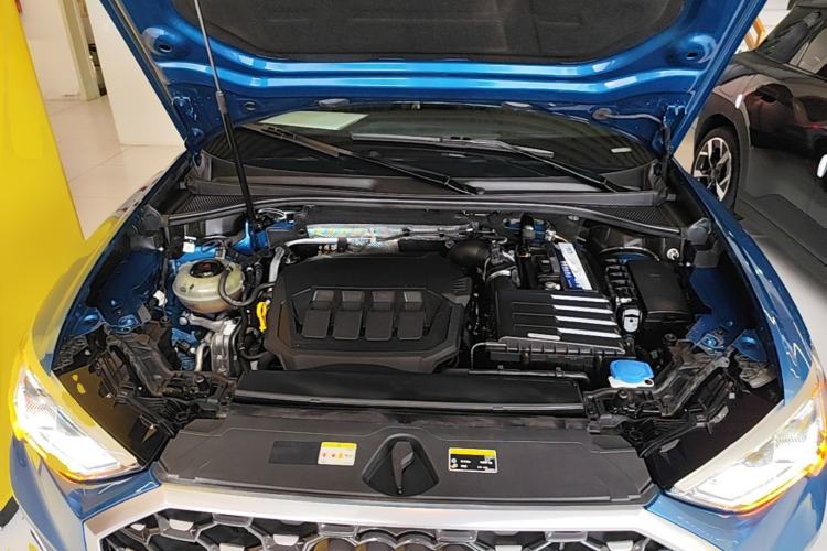 Used Audi Q3 Sportback 2020 40 TFSI Fashion Model Engine Bay