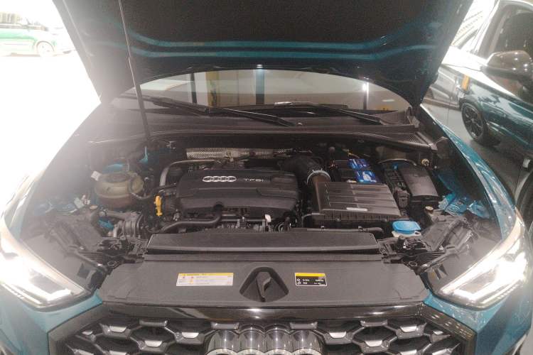 Used Audi Q3 Sportback 2020 45 TFSI quattro Luxury Edition Engine Bay