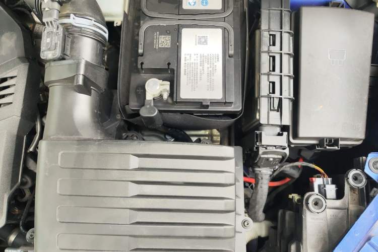 Used Audi Q3 Sportback 2020 40 TFSI Fashion Model Engine Bay Left