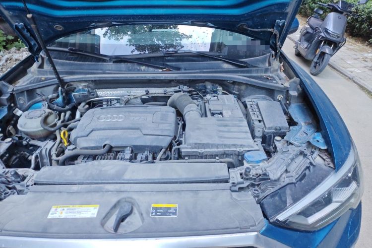 Used Audi Q3 Sportback 2020 45 TFSI quattro Luxury Edition Engine Bay Left