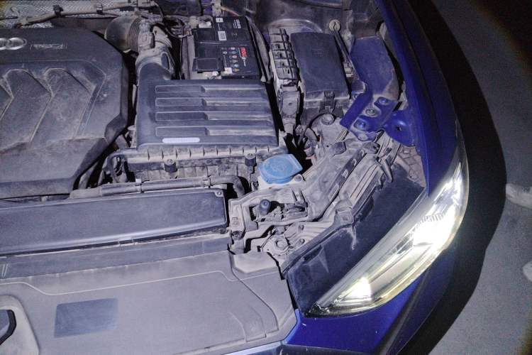 Used Audi Q3 Sportback 2020 40 TFSI Fashion Model Engine Bay Left