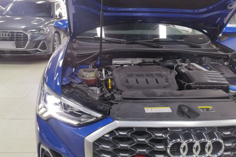 Used Audi Q3 Sportback 2020 40 TFSI Fashion Model Engine Bay Right