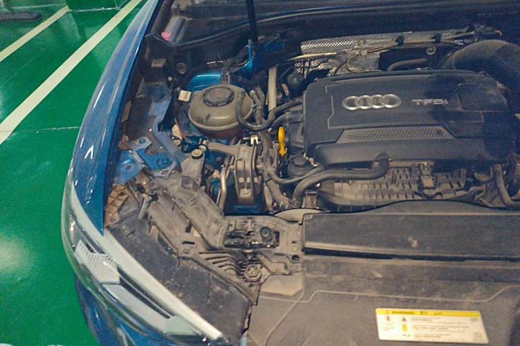 Used Audi Q3 Sportback 2020 45 TFSI quattro Luxury Edition Engine Bay Right
