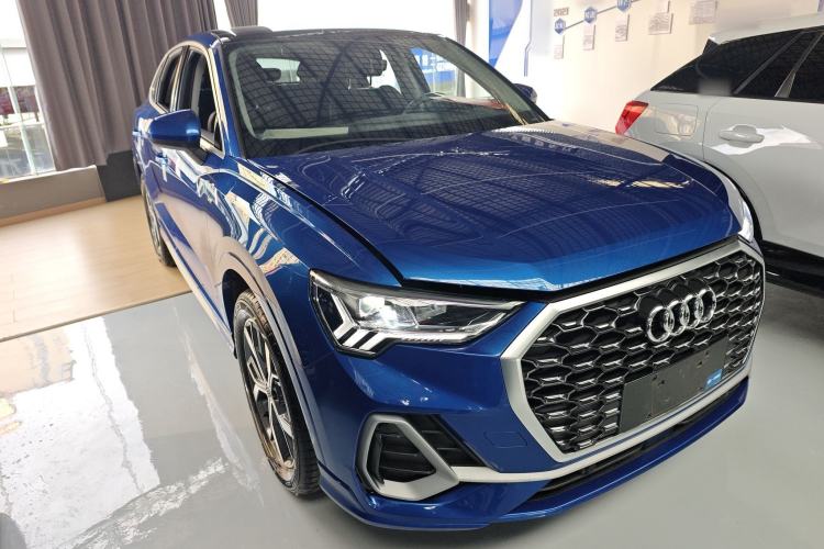 Used Audi Q3 Sportback 2020 40 TFSI Fashion Model Front Right 45 Deg