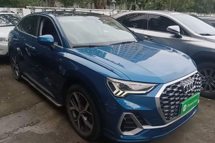Used Audi Q3 Sportback 2020 40 TFSI Fashion Model Front Right 45 Deg