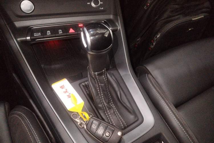 Used Audi Q3 Sportback 2020 45 TFSI quattro Luxury Edition Gear Lever