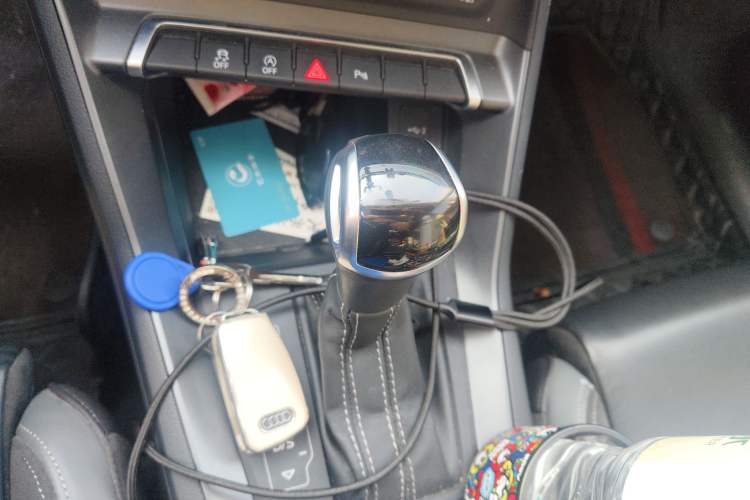 Used Audi Q3 Sportback 2020 35 TFSI Ambition Edition Gear Lever