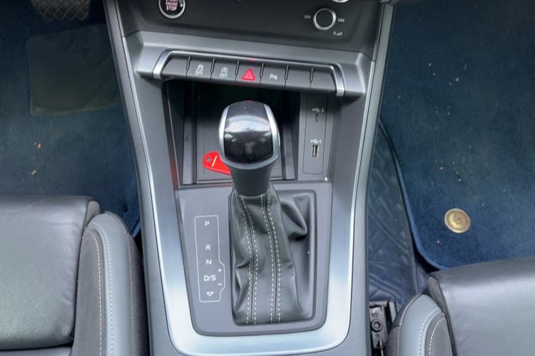 Used Audi Q3 Sportback 2020 40 TFSI Fashion Model Gear Lever