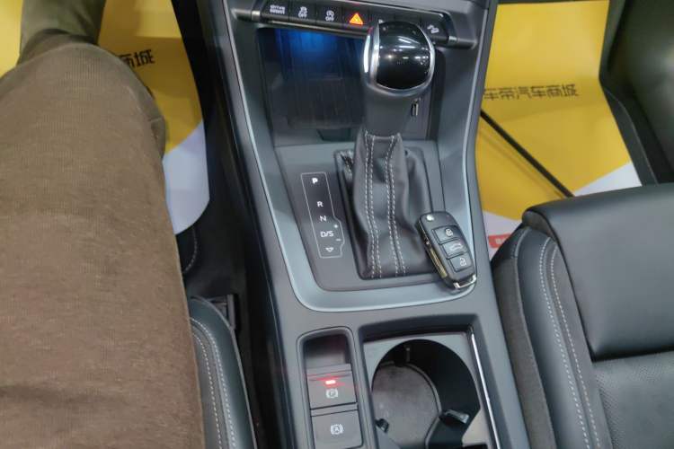 Used Audi Q3 Sportback 2020 45 TFSI quattro Luxury Edition Gear Lever