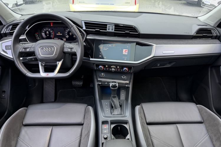 Used Audi Q3 Sportback 2020 40 TFSI Fashion Model Interior 1