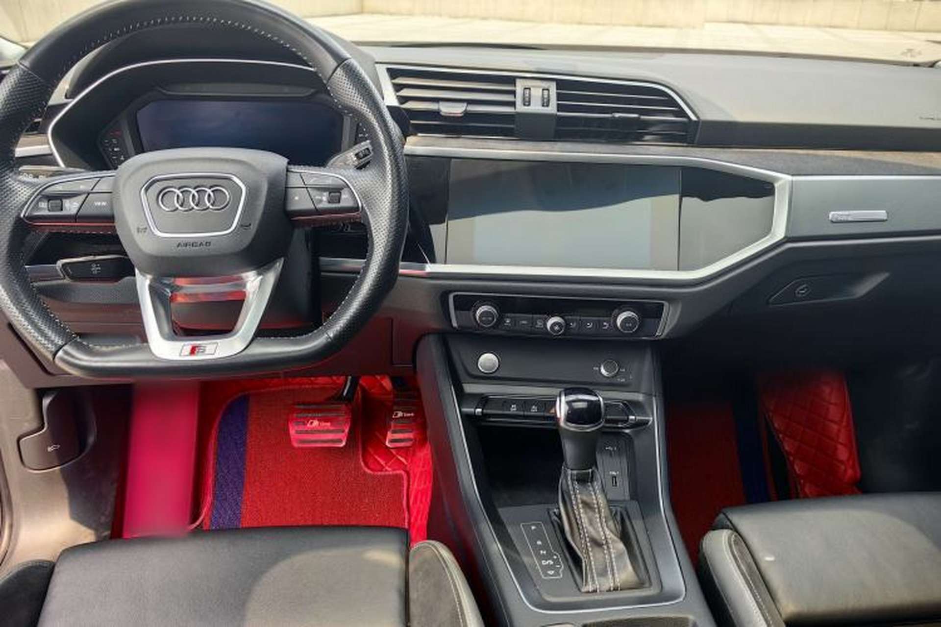 Used Audi Q3 Sportback 2020 40 TFSI Fashion Model Interior 2