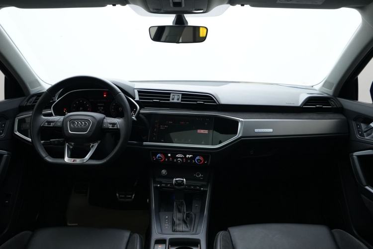 Used Audi Q3 Sportback 2020 45 TFSI quattro Luxury Edition Interior 2