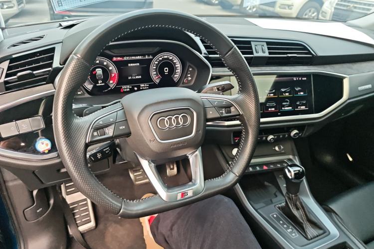Used Audi Q3 Sportback 2020 45 TFSI quattro Luxury Edition Interior 2
