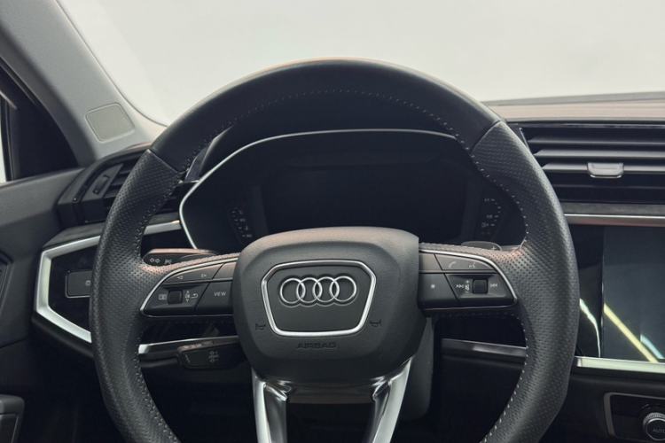 Used Audi Q3 Sportback 2020 40 TFSI Fashion Model Interior 3
