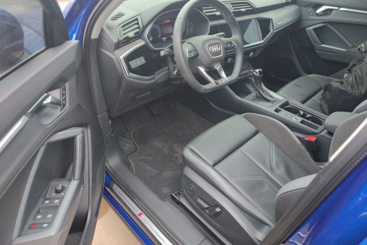 Used Audi Q3 Sportback 2020 40 TFSI Fashion Model Interior 3