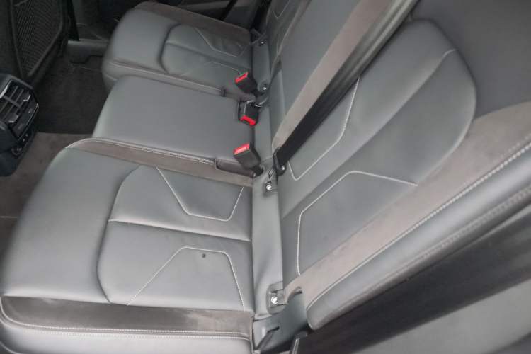 Used Audi Q3 Sportback 2020 40 TFSI Fashion Model Interior 4