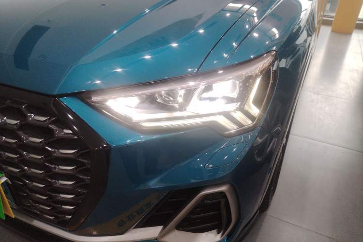 Used Audi Q3 Sportback 2020 45 TFSI quattro Luxury Edition Left Front Headlight