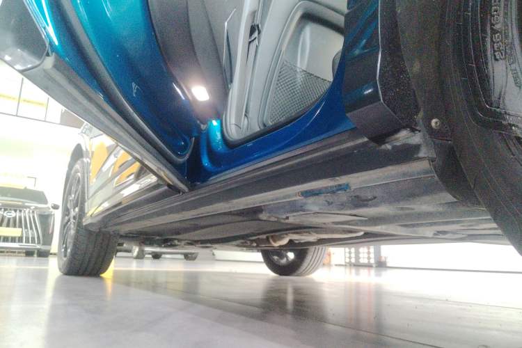 Used Audi Q3 Sportback 2020 45 TFSI quattro Luxury Edition Left Side Sill