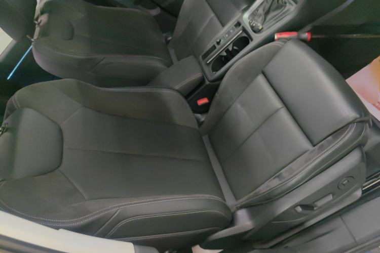 Used Audi Q3 Sportback 2020 45 TFSI quattro Luxury Edition Right Front Seat
