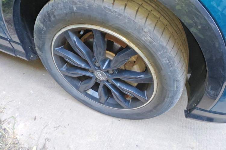 Used Audi Q3 Sportback 2020 45 TFSI quattro Luxury Edition Right Front Wheel Hub
