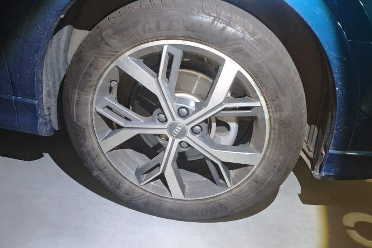 Used Audi Q3 Sportback 2020 40 TFSI Fashion Model Right Front Wheel Hub