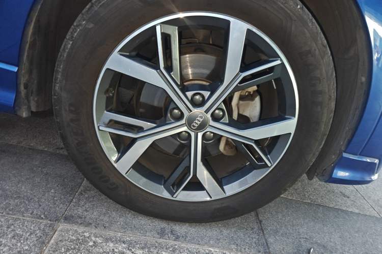 Used Audi Q3 Sportback 2020 40 TFSI Fashion Model Right Front Wheel Hub
