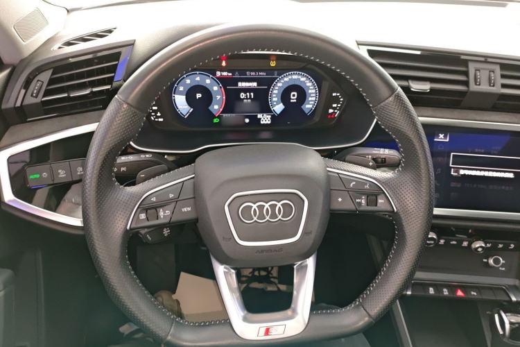 Used Audi Q3 Sportback 2020 40 TFSI Fashion Model Steering Wheel
