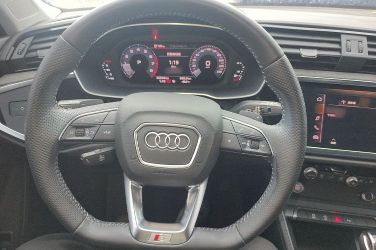 Used Audi Q3 Sportback 2020 40 TFSI Fashion Model Steering Wheel