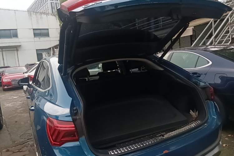 Used Audi Q3 Sportback 2020 40 TFSI Fashion Model Trunk