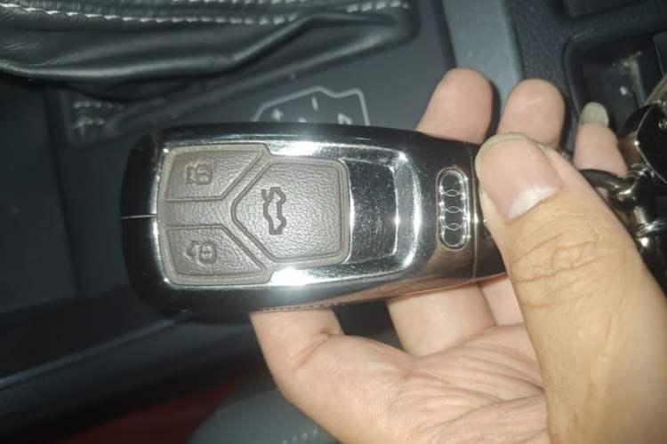 Used Audi Q3 Sportback 2020 40 TFSI Fashion Model Vehicle Key