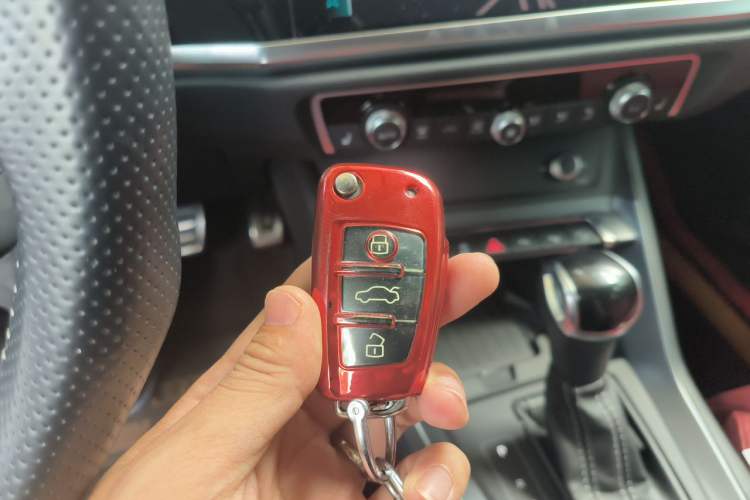 Used Audi Q3 Sportback 2020 45 TFSI quattro Luxury Edition Vehicle Key