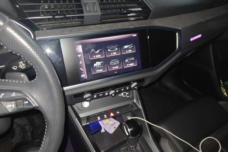 Used Audi Q3 Sportback 2020 40 TFSI Fashion Model Audio And AC Panel