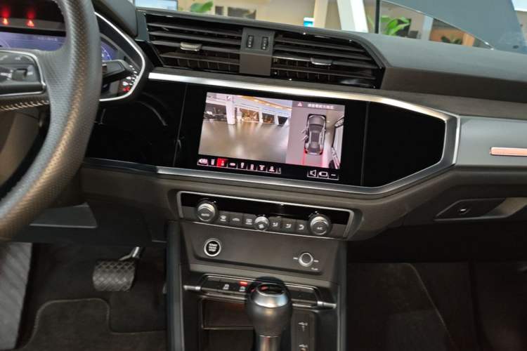 Used Audi Q3 Sportback 2020 40 TFSI Fashion Model Audio And AC Panel