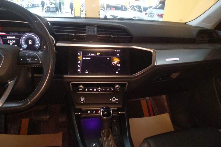 Used Audi Q3 Sportback 2020 40 TFSI Fashion Model Audio And AC Panel