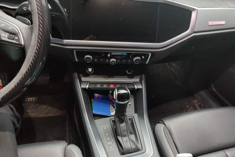 Used Audi Q3 Sportback 2020 40 TFSI Fashion Model Audio And AC Panel