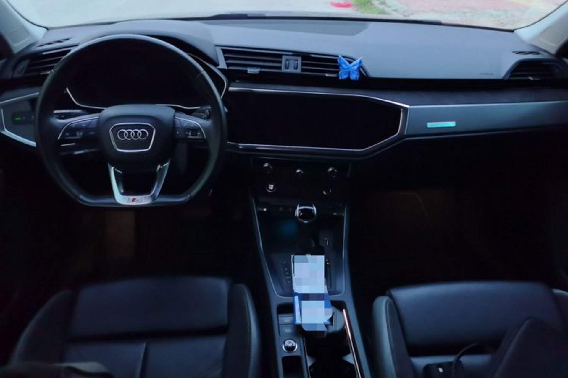 Used Audi Q3 Sportback 2020 40 TFSI Fashion Model Center Console
