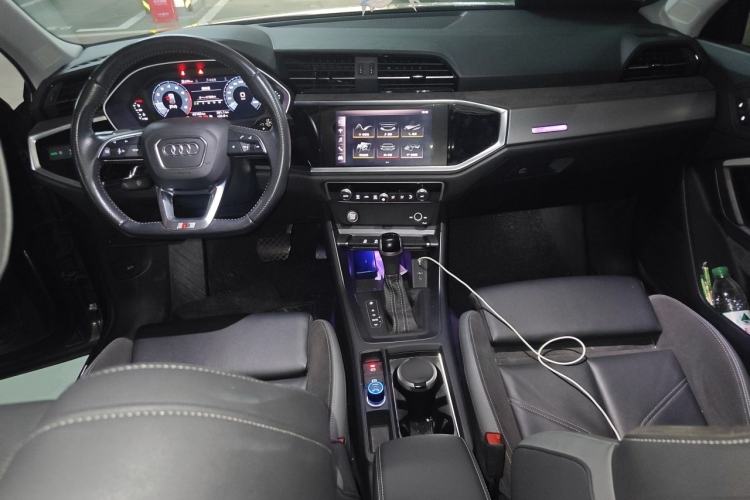 Used Audi Q3 Sportback 2020 40 TFSI Fashion Model Center Console