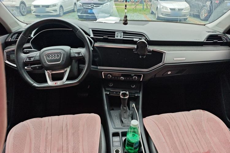 Used Audi Q3 Sportback 2020 40 TFSI Fashion Model Center Console