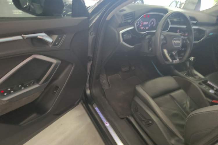 Used Audi Q3 Sportback 2020 40 TFSI Fashion Model Driver Seat