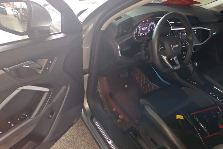 Used Audi Q3 Sportback 2020 40 TFSI Fashion Model Driver Seat