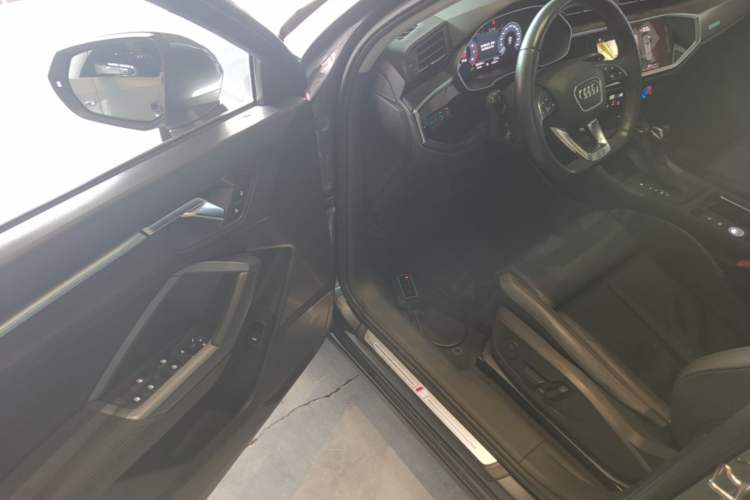 Used Audi Q3 Sportback 2020 40 TFSI Fashion Model Driver Seat